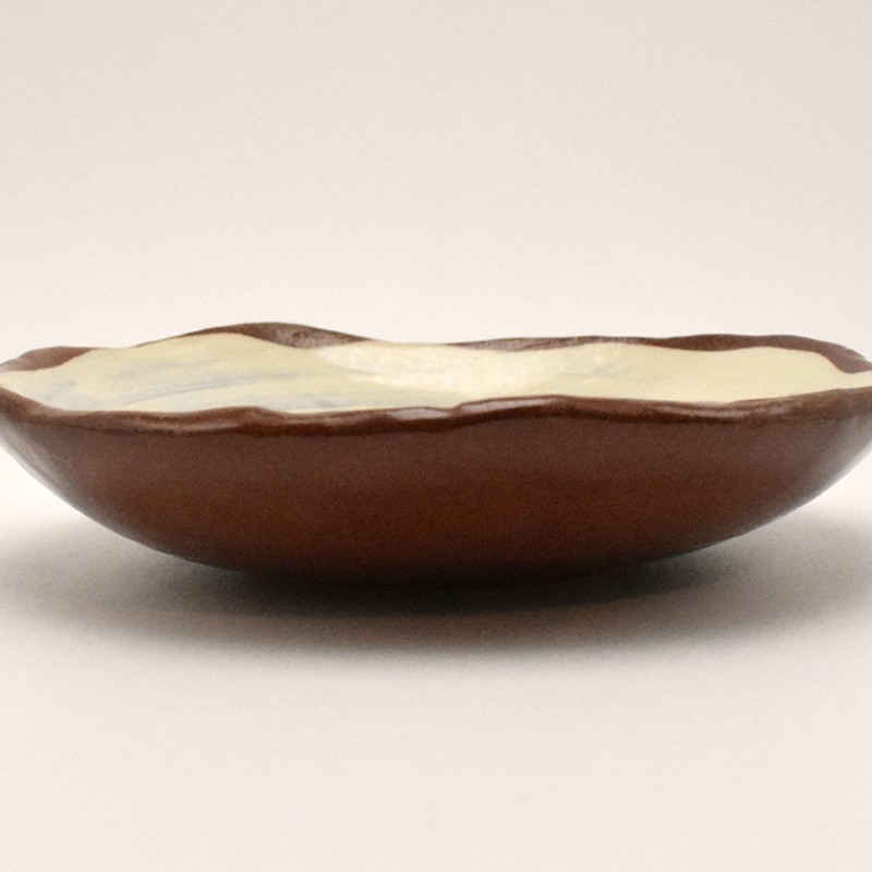 Ελεύθερο μπολ ρηχό κόκκινος πηλός σαρδέλα