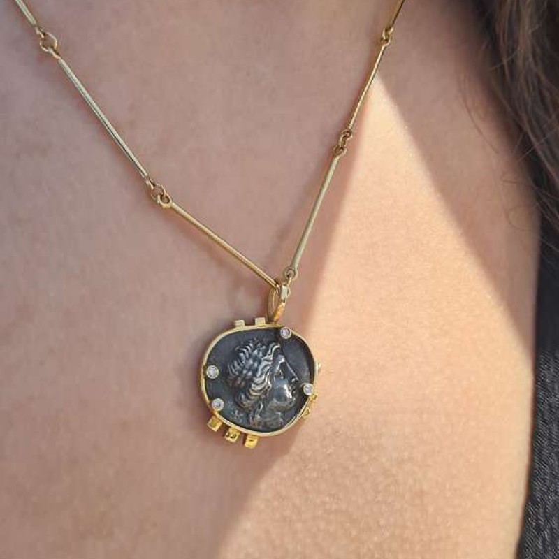 Μενταγιόν 14K χρυσού με αρχαίο ελληνικό νόμισμα & διαμάντια