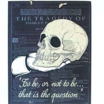 Πινακίδα "To be or not to be"