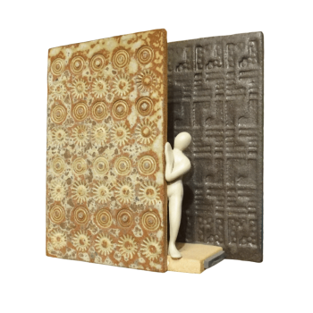 Επιτραπέζιο γλυπτό