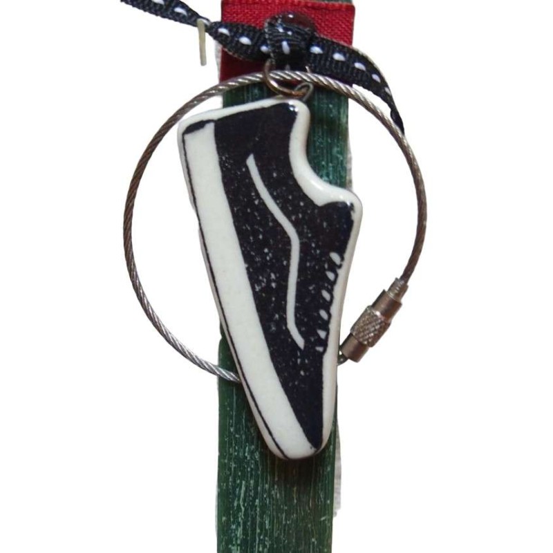 Λαμπάδα με κεραμικό μπρελόκ παπούτσι