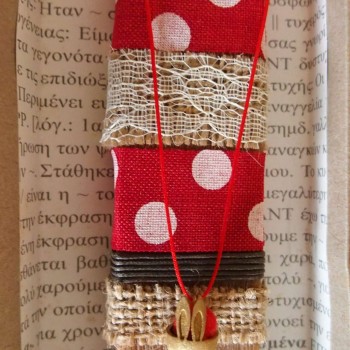 Λαμπάδα με κολιέ λαγουδάκι