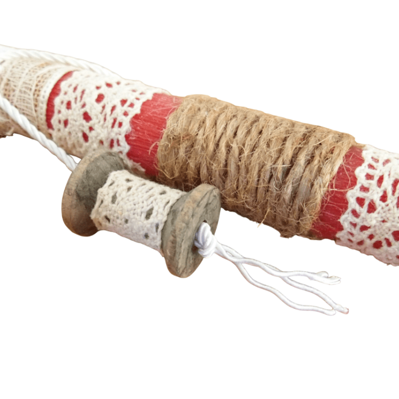 Λαμπάδα με διακοσμητικό καρούλι κλωστής