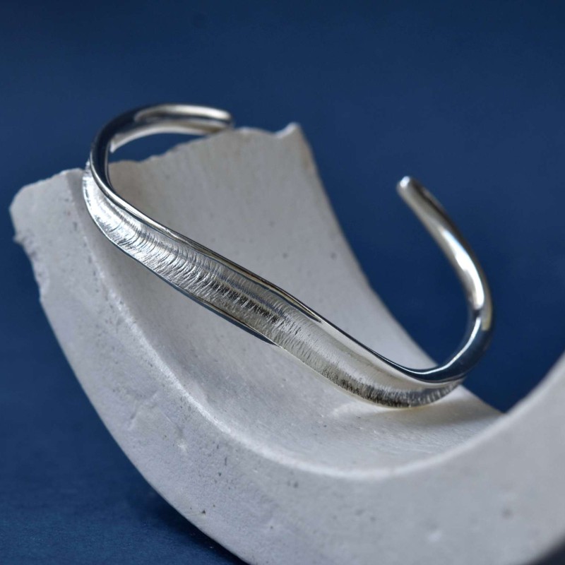 Bραχιόλι cuff Flow