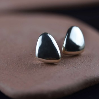 Σκουλαρίκια γυαλιστερά  πέταλα