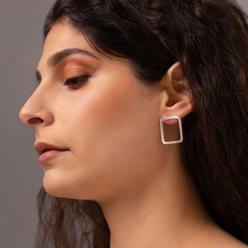 Μικρά ορθογώνια σκουλαρίκια