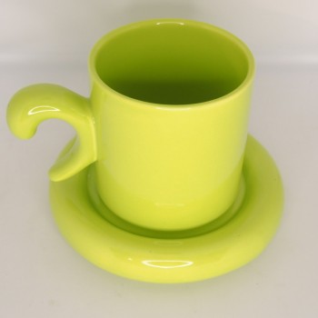 Κούπα με ανοιχτή λαβή