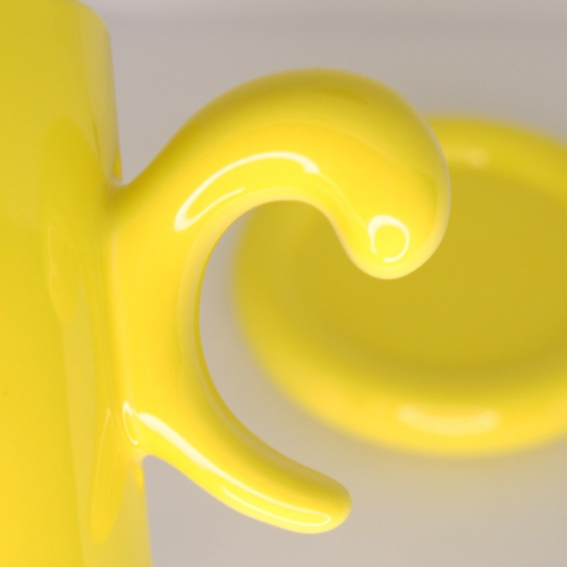 Κούπα με ανοιχτή λαβή