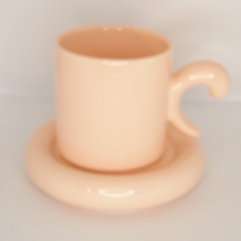 Κούπα με ανοιχτή λαβή