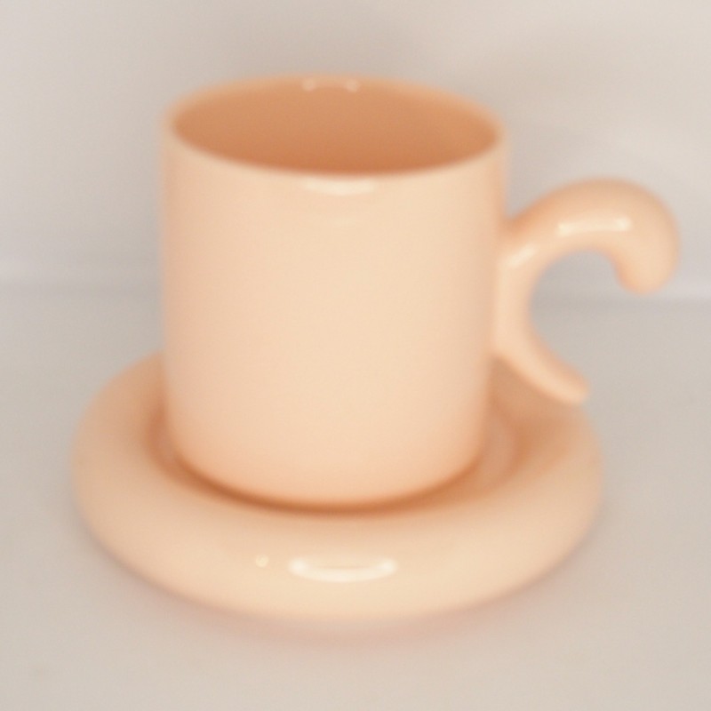 Κούπα με ανοιχτή λαβή