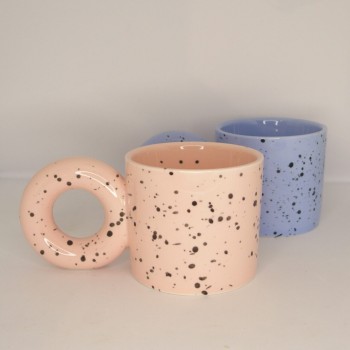 Κούπα με μεγάλη λαβή