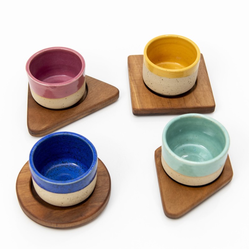 Κουπάκι κεραμικό κίτρινο με ξύλινη βάση