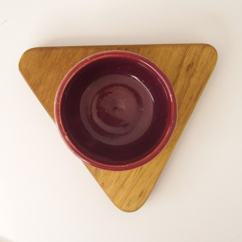 Κουπάκι κεραμικό μπορντώ με ξύλινη βάση