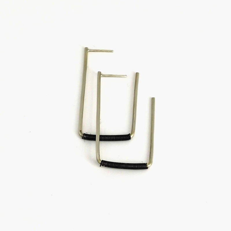Wire earrings